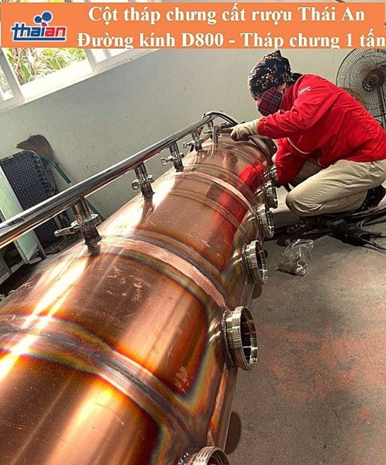 cột tháp chưng cất rượu đa tầng