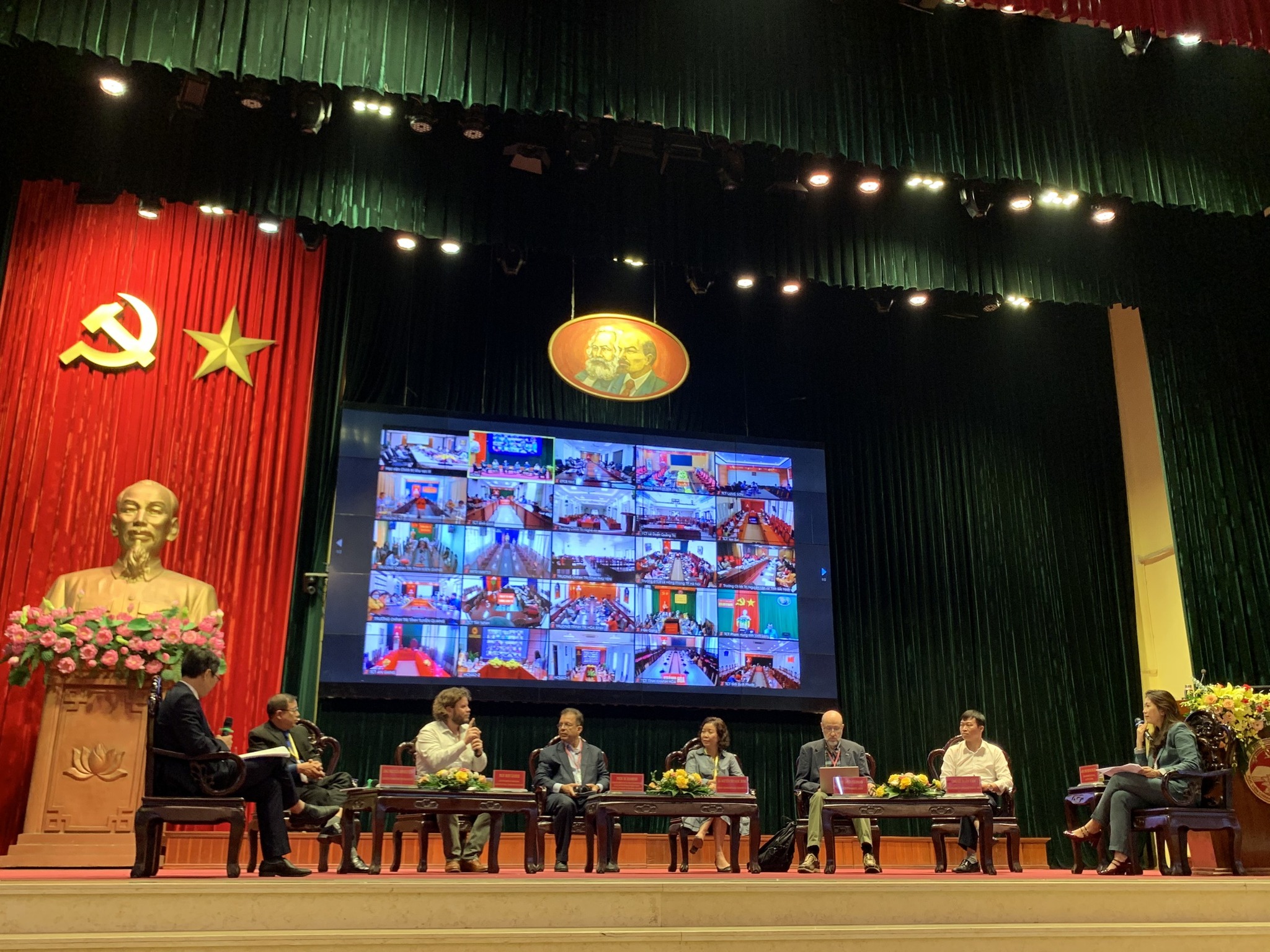 Hội thảo khoa học quốc tế