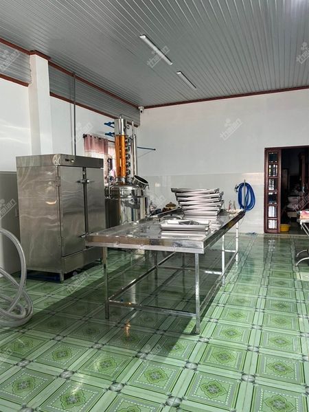 Tháp chưng cất T500 được hộ sản xuất Vũng Tàu lắp đặt.