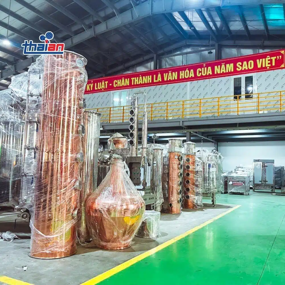 Không gian bên trong xưởng sản xuất của Thái An