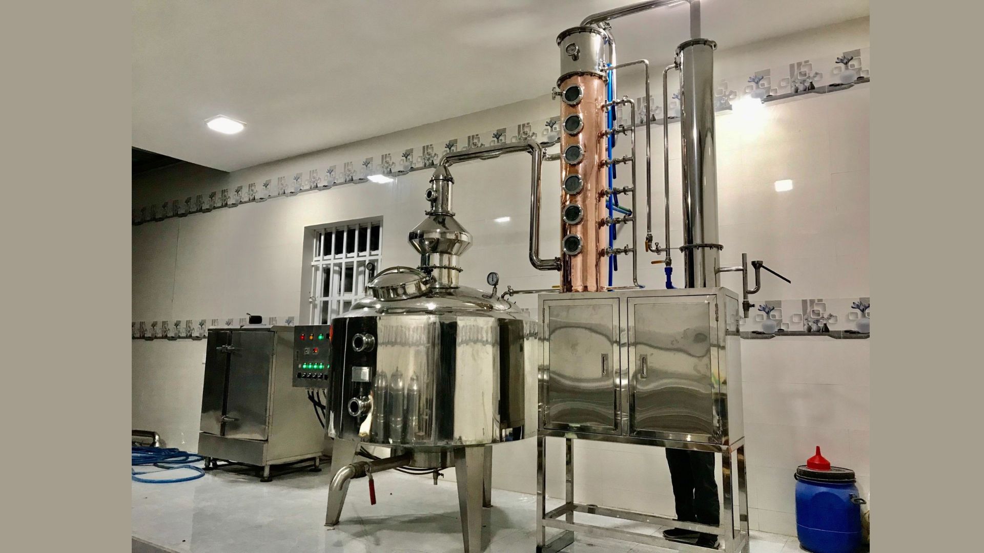 Nhà máy rượu mía cao cấp: Bước đi táo bạo chinh phục thị trường Châu Âu