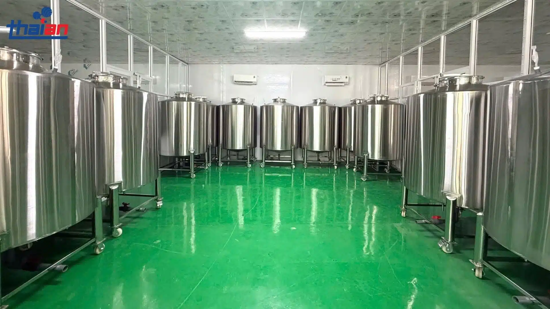 Bồn lên men trong hệ thống nấu rượu công nghiệp
