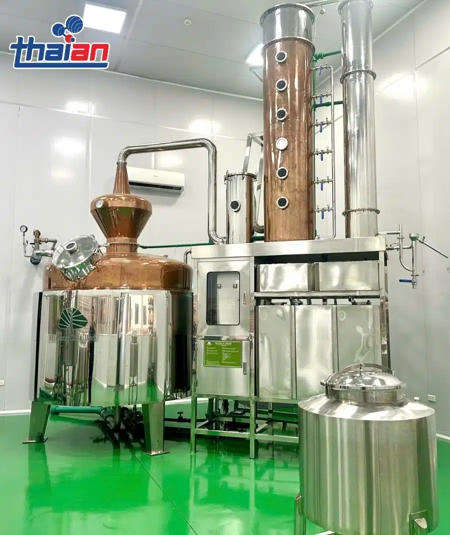 Cung cấp tháp chưng cất rượu công suất lớn