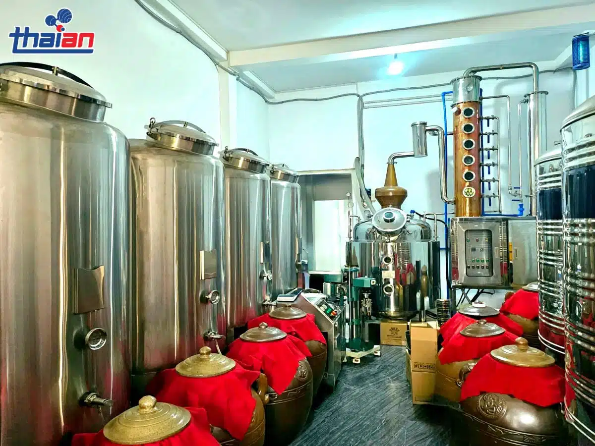 Rượu Dược Liệu Cô Ba Tinh Hoa Nếp Cái Hoa Vàng Và Công Nghệ Chưng Cất Hiện Đại (2)