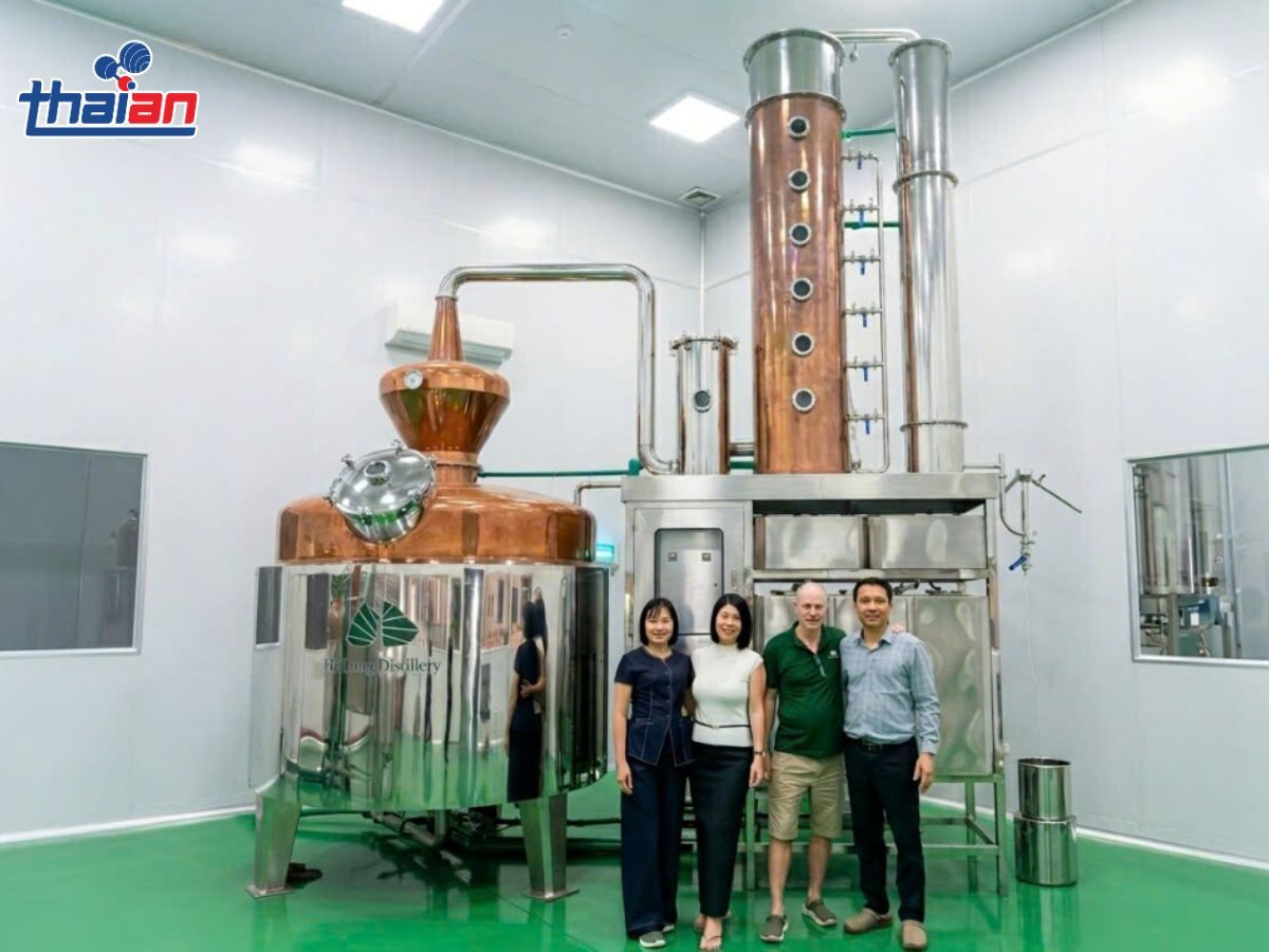 Tháp chưng cất rượu Nguyên lý, cấu tạo và giải pháp từ Thái An